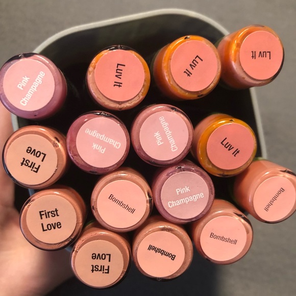 LipSense Bombshell Lip Color 👄 - Picture 2 of 2